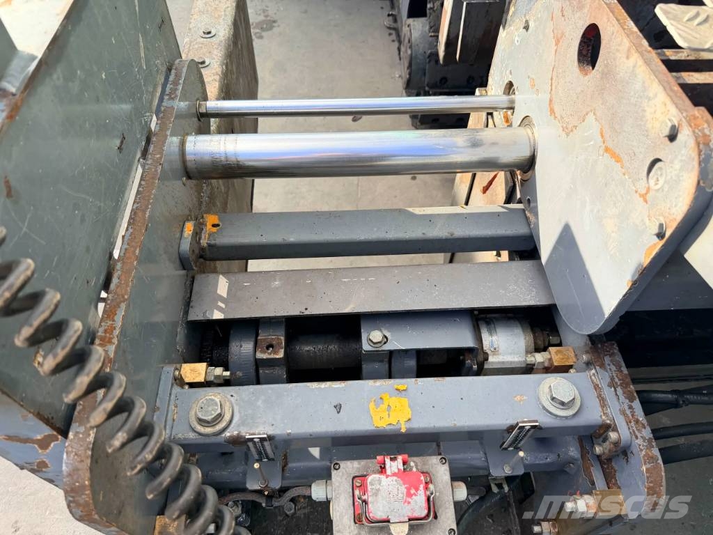 Vögele SUPER 800 Asfalta klājēji