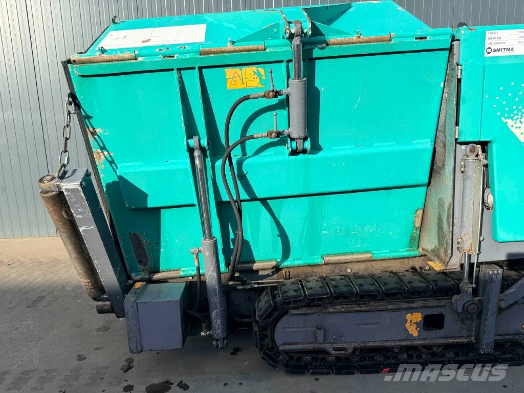 Vögele SUPER 800 Asfalta klājēji