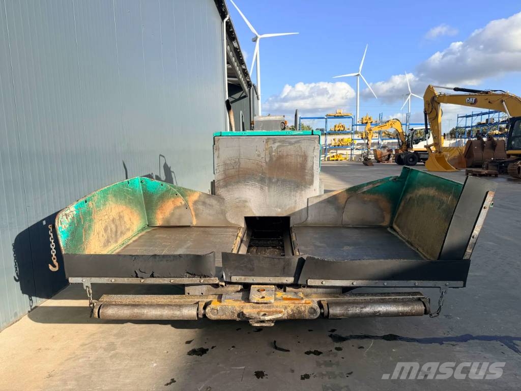 Vögele SUPER 800 Asfalta klājēji