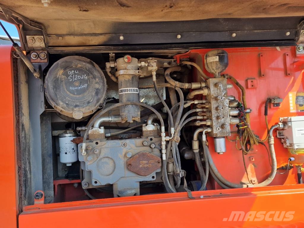 Liebherr R 924 Litronic Rupsgraafmachines