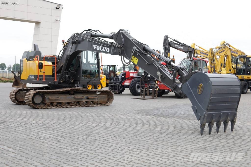 Volvo EC 140 EL حفارات زحافة