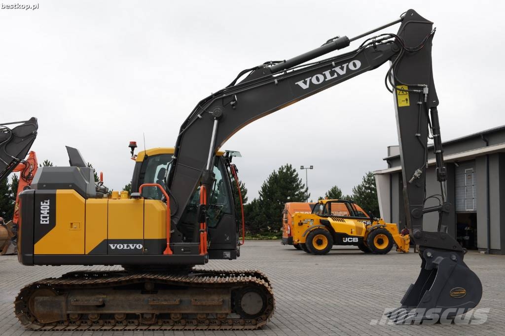 Volvo EC 140 EL حفارات زحافة