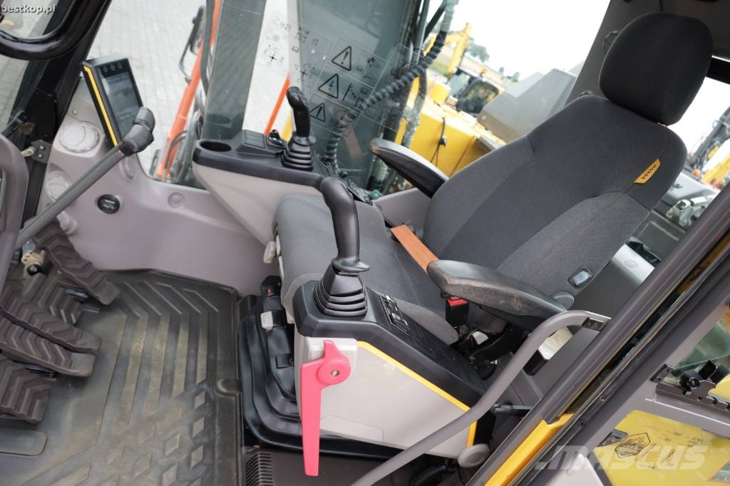 Volvo EC 140 EL حفارات زحافة