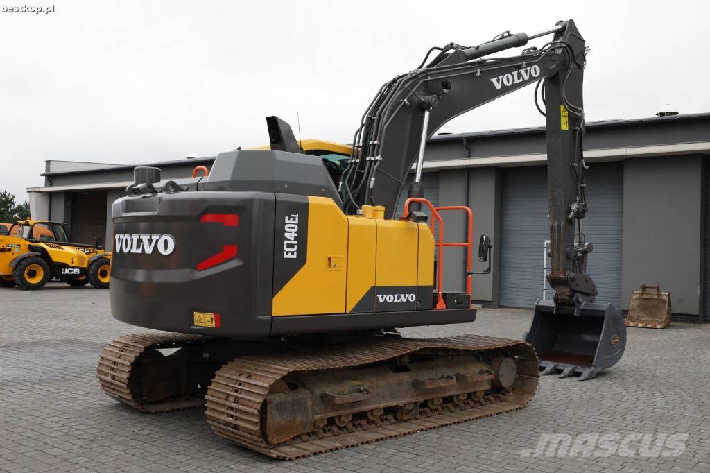Volvo EC 140 EL حفارات زحافة