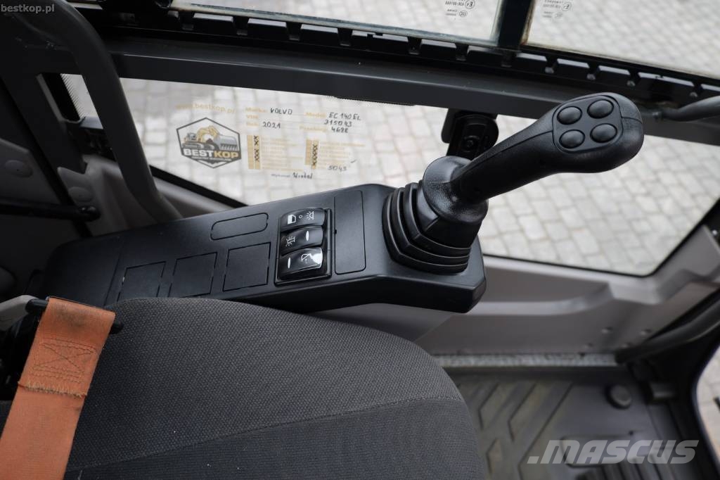 Volvo EC 140 EL حفارات زحافة