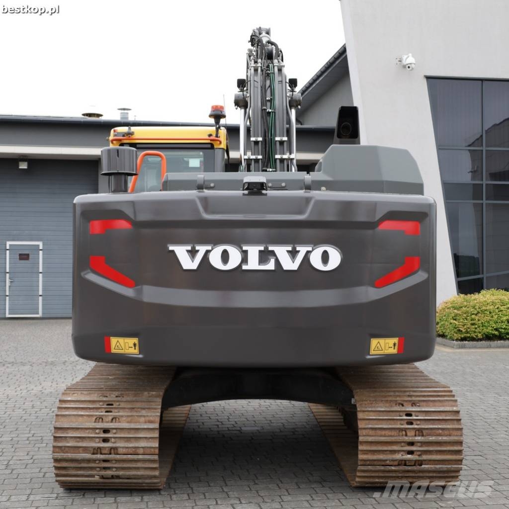 Volvo EC 140 EL حفارات زحافة