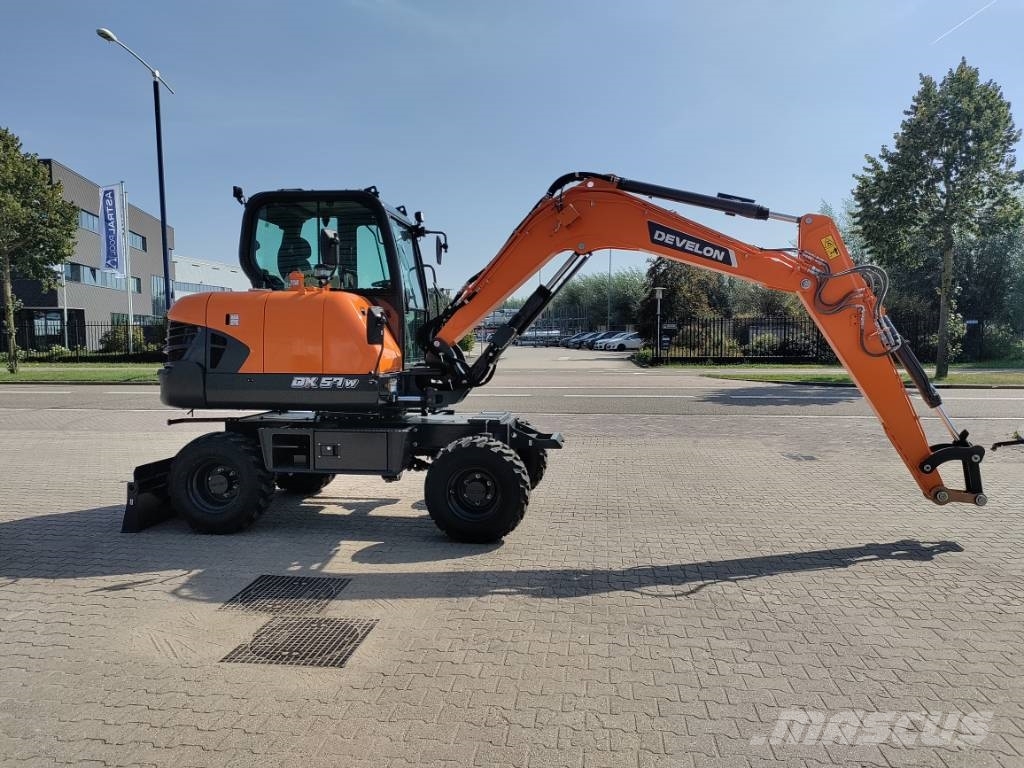 Develon DX57W-7 Міні-екскаватори < 7т