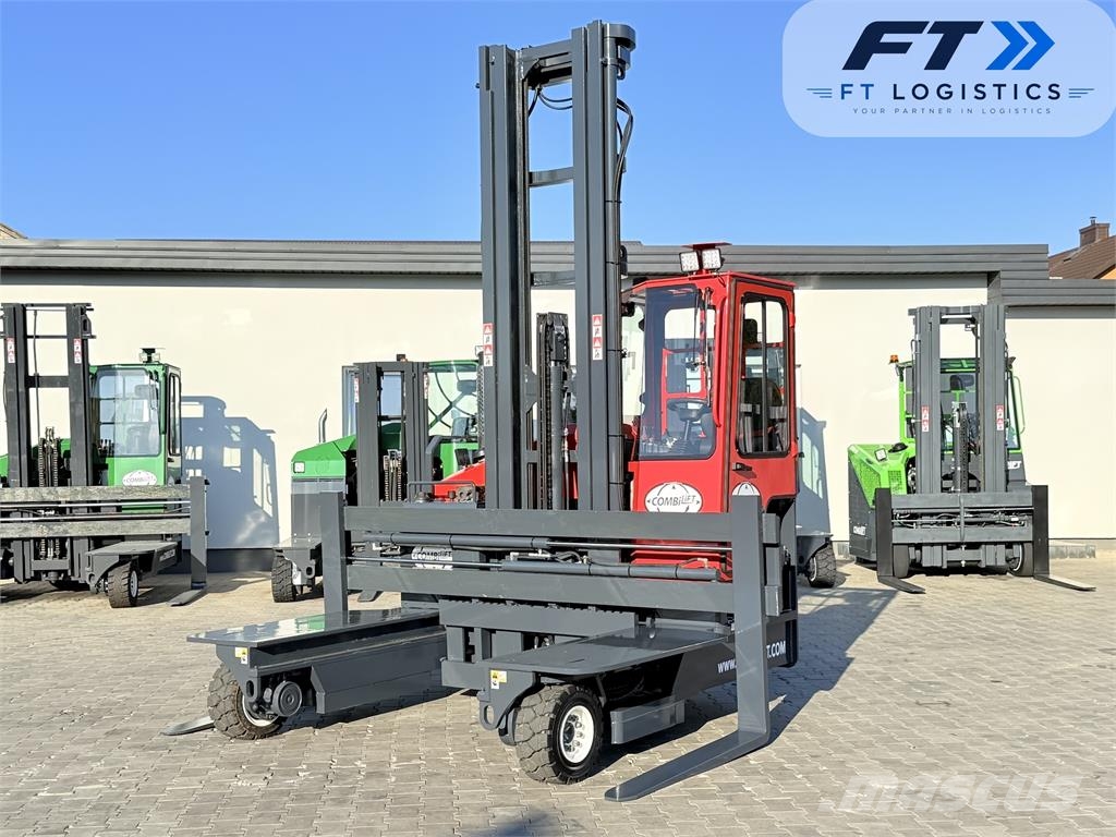 Combilift C4500 | GAS | TRIPLEX 8400 | WIDE FORK POSITIONER شاحنة المناولة رباعية الاتجاهات