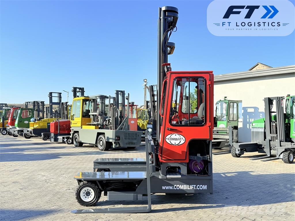 Combilift C4500 | GAS | TRIPLEX 8400 | WIDE FORK POSITIONER شاحنة المناولة رباعية الاتجاهات
