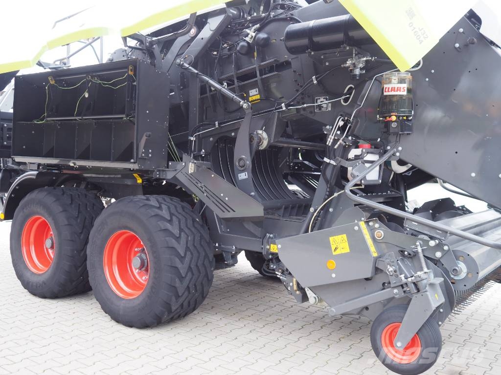 CLAAS QUADRANT 5300 FC EVOLUTION Ķīpu preses