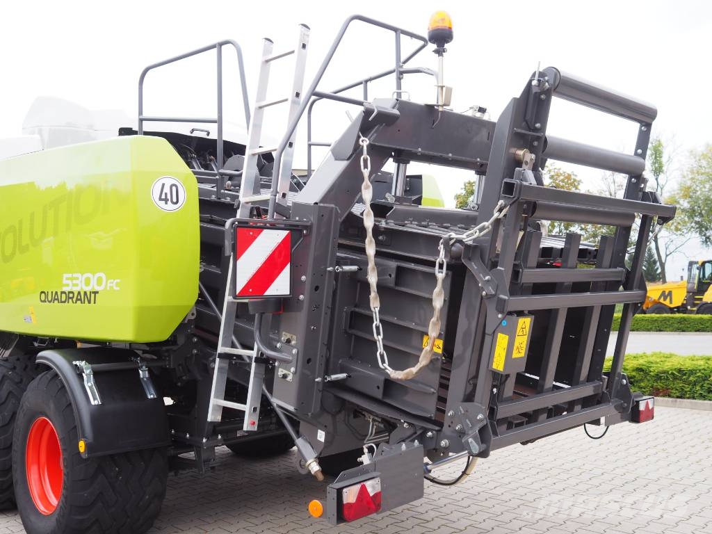 CLAAS QUADRANT 5300 FC EVOLUTION Ķīpu preses