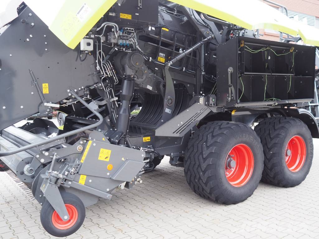 CLAAS QUADRANT 5300 FC EVOLUTION Ķīpu preses