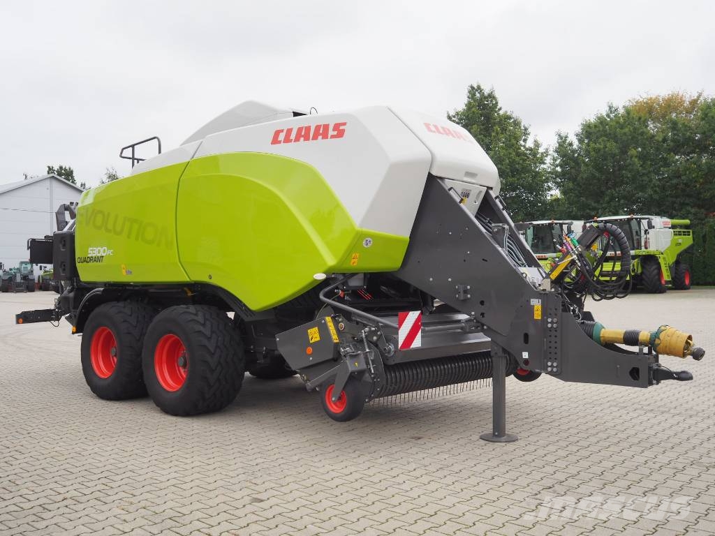 CLAAS QUADRANT 5300 FC EVOLUTION Ķīpu preses