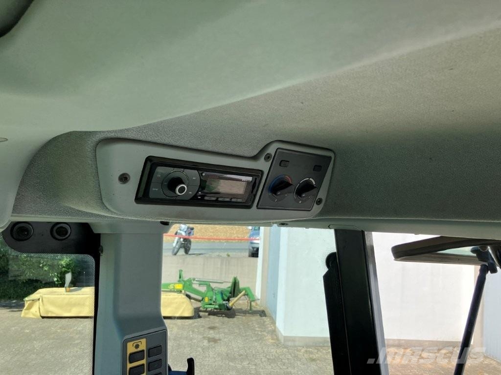 CLAAS Arion 460 CIS Traktory