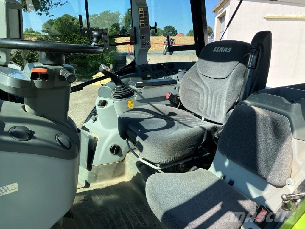 CLAAS Arion 460 CIS Traktory