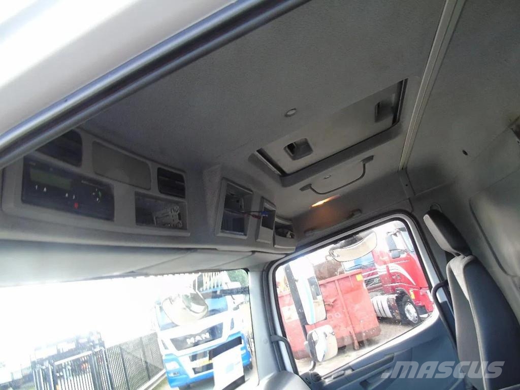 Mercedes-Benz Atego 1218 + euro 5 + lift Samochody ciężarowe ze skrzynią zamkniętą