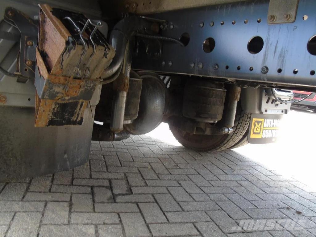 Mercedes-Benz Atego 1218 + euro 5 + lift Samochody ciężarowe ze skrzynią zamkniętą