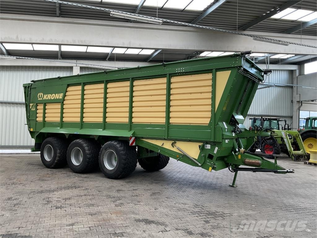 Krone TX 560 معدات التعامل مع المواد ووضعها