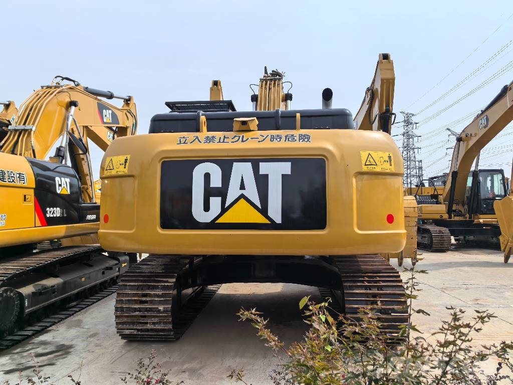 CAT 324 D 대형 굴삭기 29톤 이상