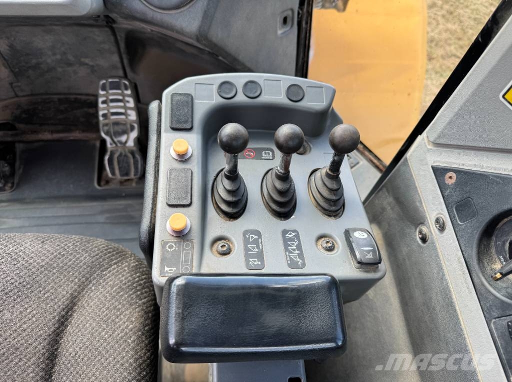CAT 966K - 3rd Function / Automatic Greasing Φορτωτές με λάστιχα (Τροχοφόροι)