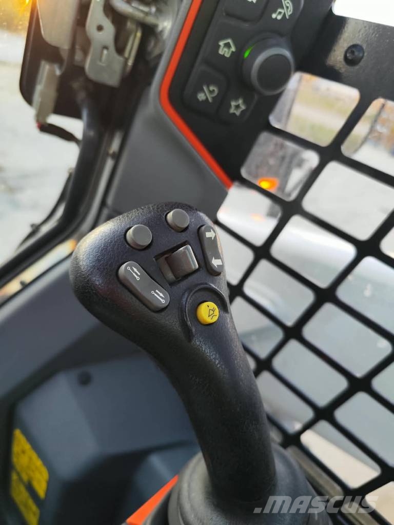 Bobcat S 76 Skid steer loaders
