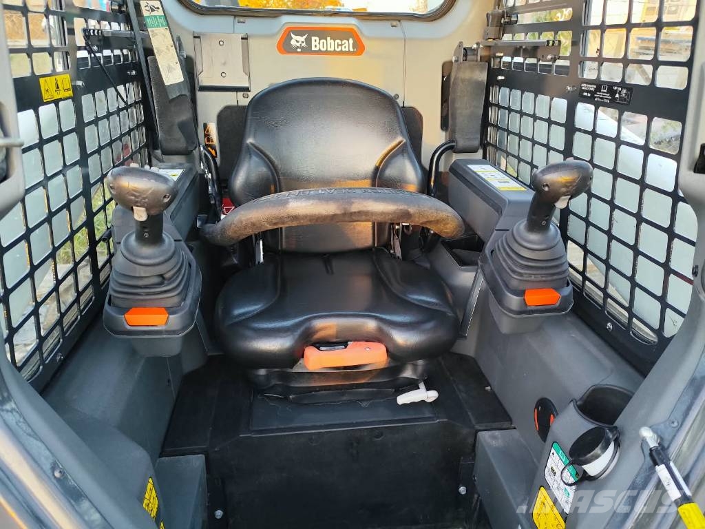 Bobcat S 76 Skid steer loaders