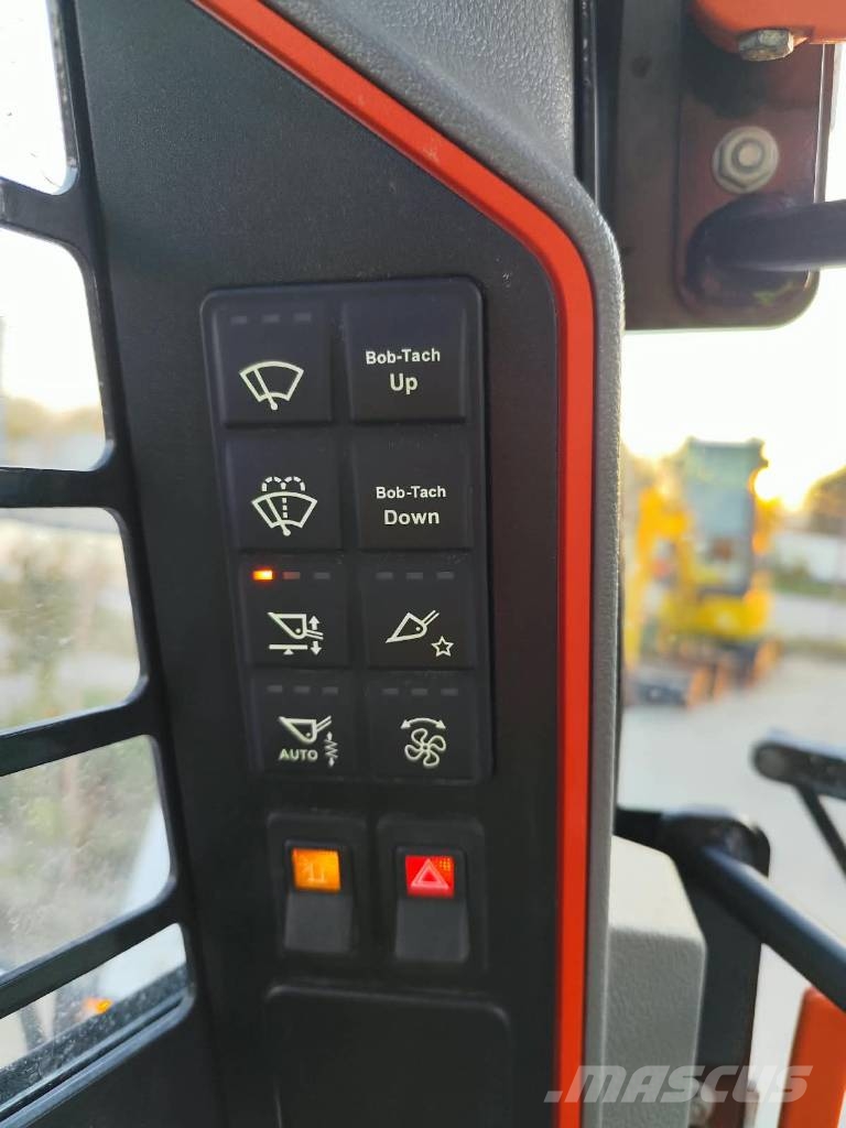 Bobcat S 76 Skid steer loaders