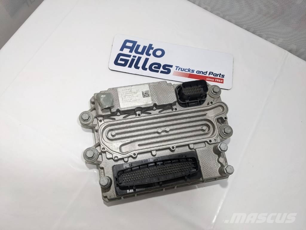 Mercedes-Benz Motorsteuergerät A0014469735 / A 001 446 97 35 Componentes electrónicos