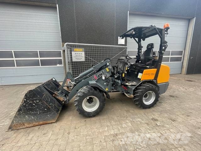 GiANT V452T X-TRA HD لوادر صغيرة