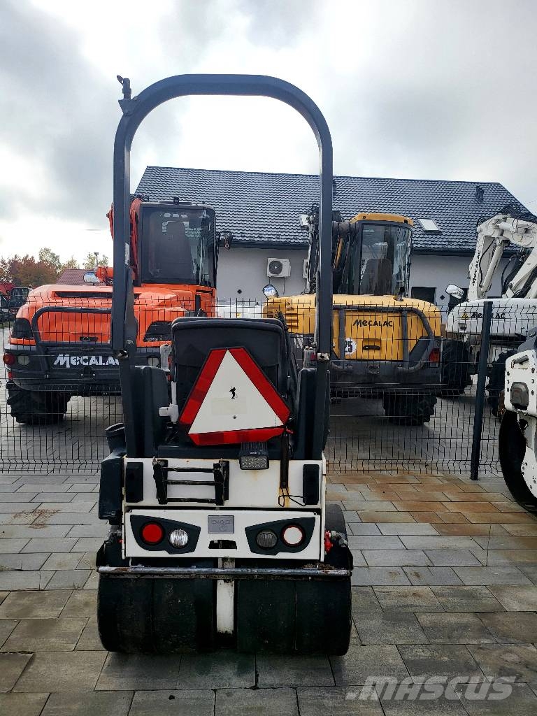 Bomag BW 100 Yhdistelmäjyrät