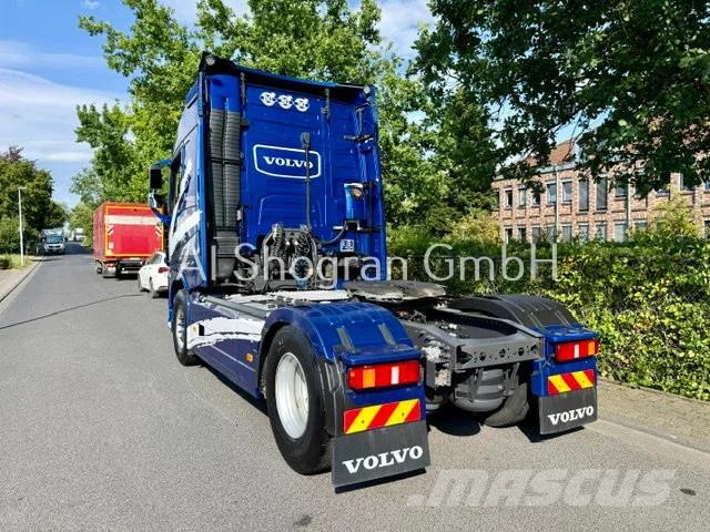 Volvo FH 540 Globetrotter/Euro6/Neue Motor وحدات الجر
