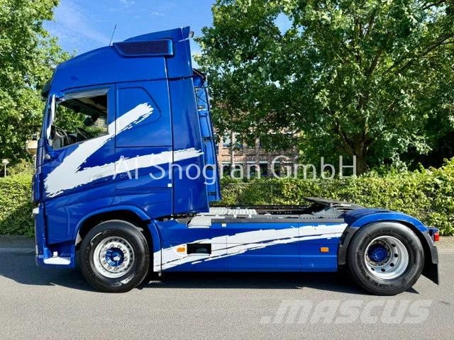 Volvo FH 540 Globetrotter/Euro6/Neue Motor وحدات الجر