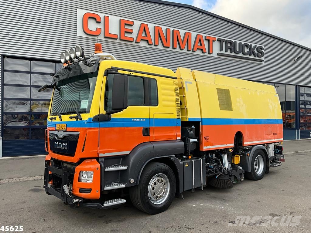 MAN TGS 18.440 Euro 6 Beam S9000 Wegdekreiniger links Sweeper trucks