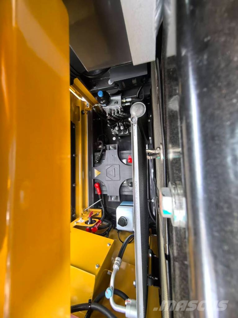 XCMG XE 135 GA Bageri gusjeničari