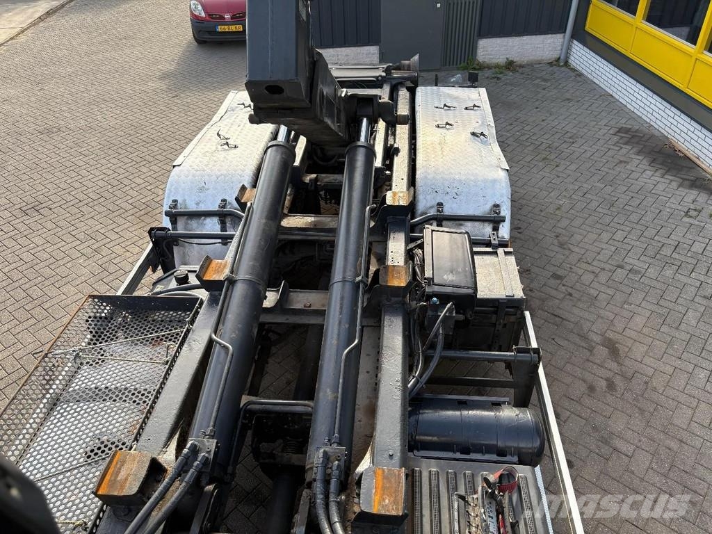 Volvo FE 320 + HIAB 166 ES -3---3X EXT. + MULTILIFT 21to Rabljeni žerjavi za vsak teren