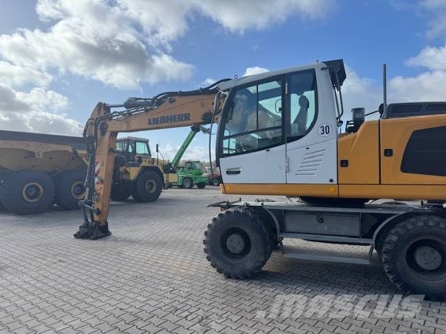 Liebherr A 916 Wheeled excavators