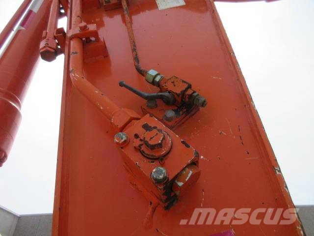 Hitachi ZX 160 W Gumikerekes kotrók