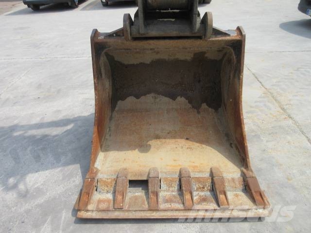Hitachi ZX 160 W Gumikerekes kotrók