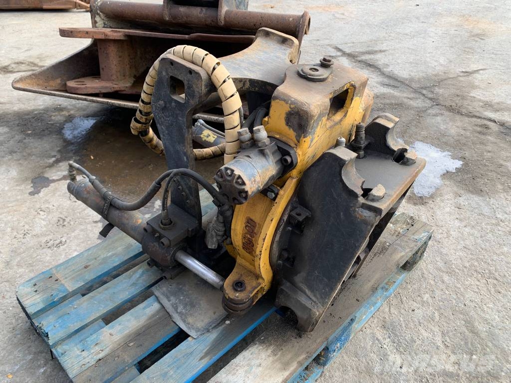 Fiat-Kobelco EX135W+Rototilt Εκσκαφείς με τροχούς - λάστιχα