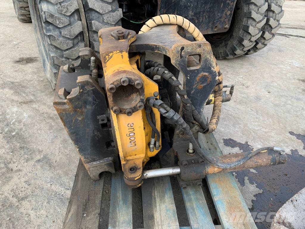 Fiat-Kobelco EX135W+Rototilt Εκσκαφείς με τροχούς - λάστιχα