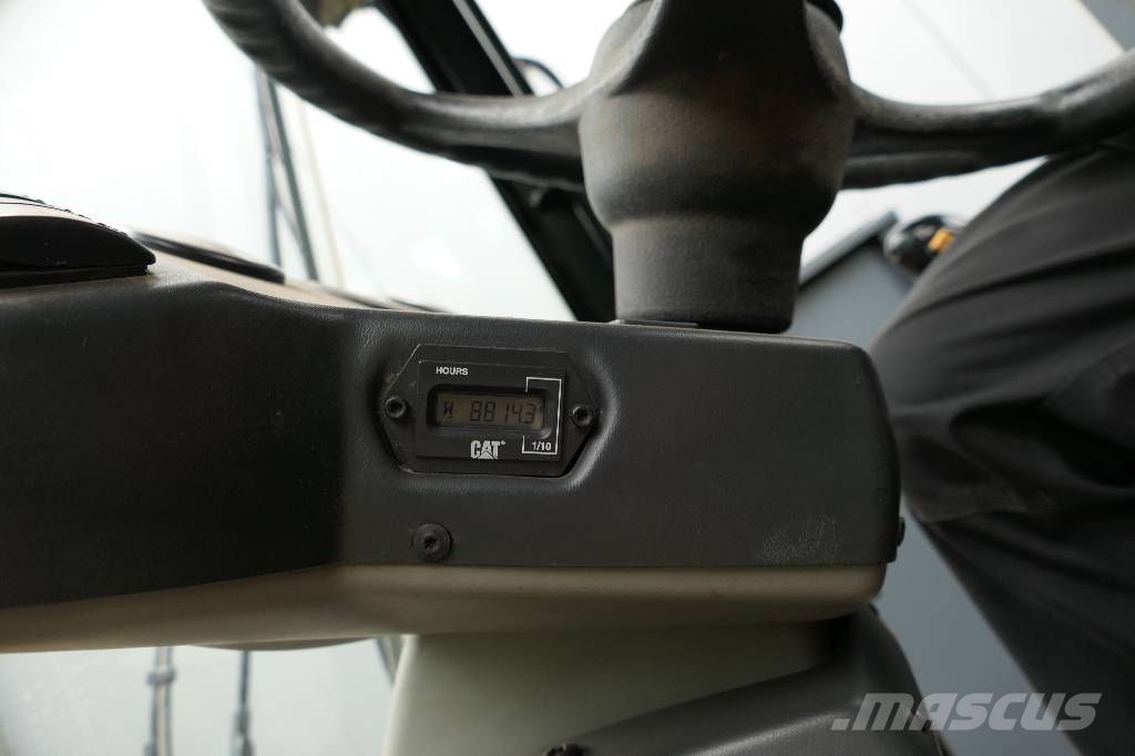 CAT 908 Radlader