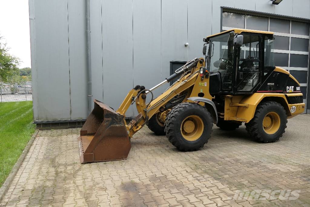 CAT 908 Radlader