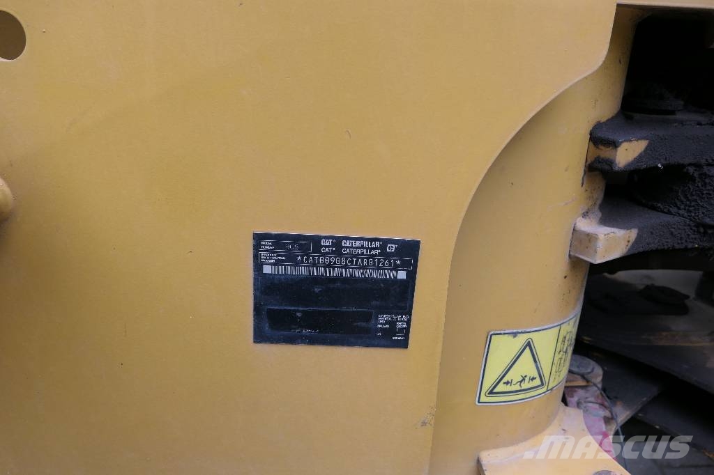 CAT 908 Radlader