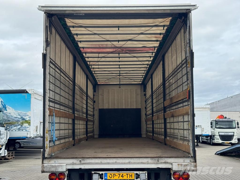 Krone City / Schuifzeil-Dak / 2500kg Laadklep / Stuur-as Schuifzeilen
