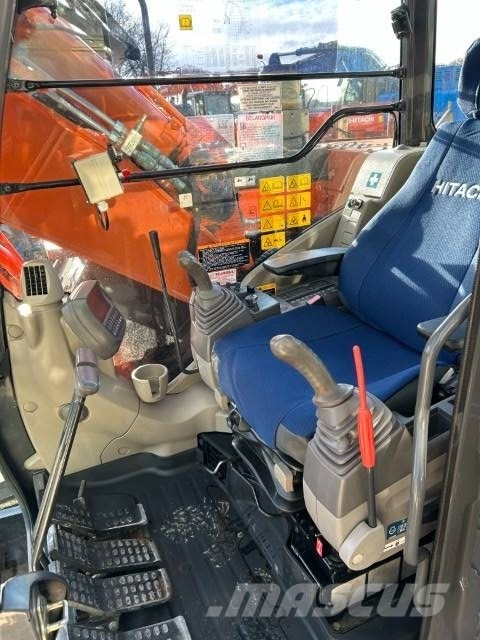 Hitachi ZX 135 US-3 Верижен екскаватор
