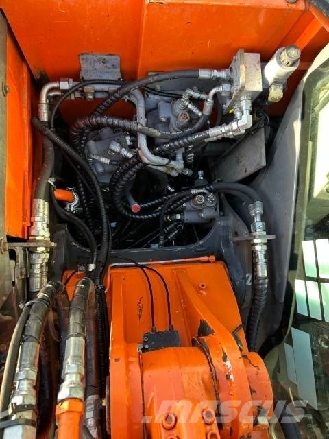 Hitachi ZX 135 US-3 Верижен екскаватор
