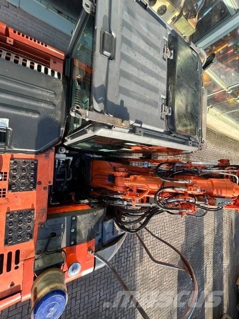 Hitachi ZX 135 US-3 Верижен екскаватор