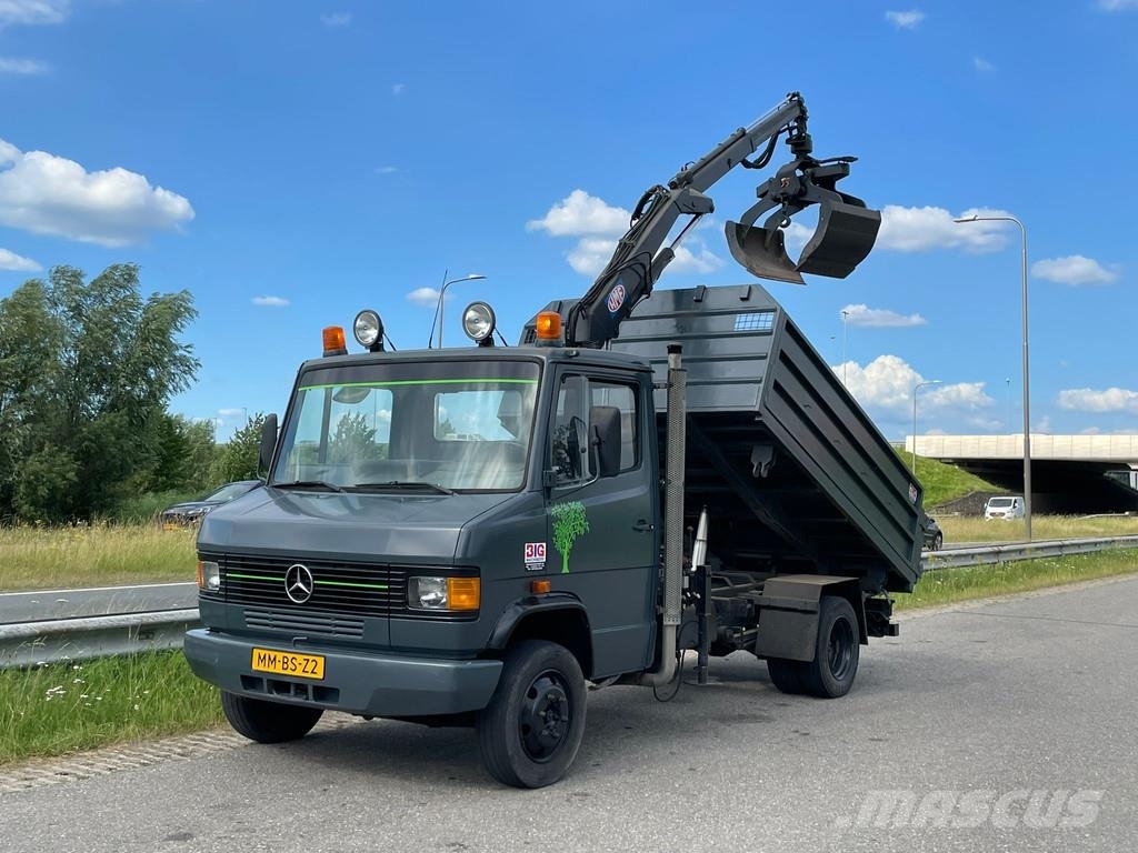 Mercedes-Benz 4x2 809D شاحنات أخرى