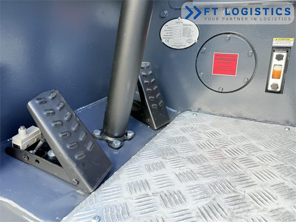 Combilift CB2500 | GAS | TRIPLEX 4900MM | FREE-LIFT | FORK-P Viljuškari sa 4-stranskim dohvatom