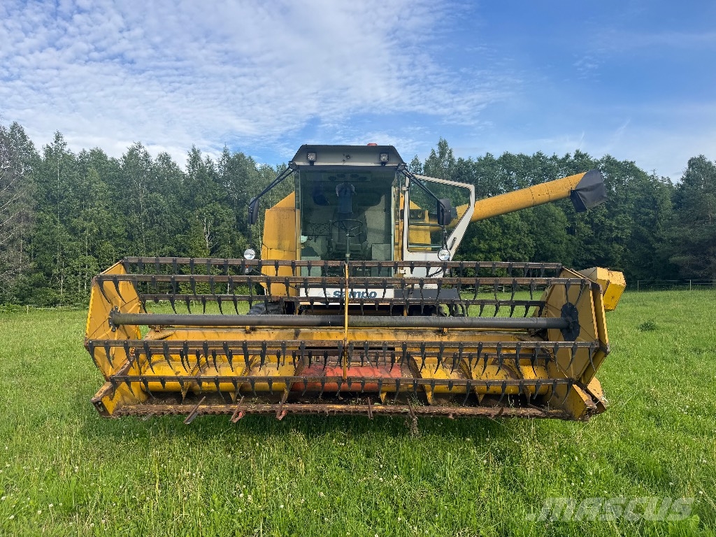 Sampo-Rosenlew 2055 Combine harvesters
